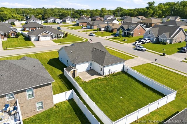 7201 Sunnybrook, Charlestown, IN 47111