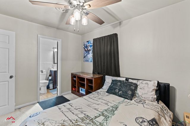 214 Christian Dr, Henderson, TX 75652