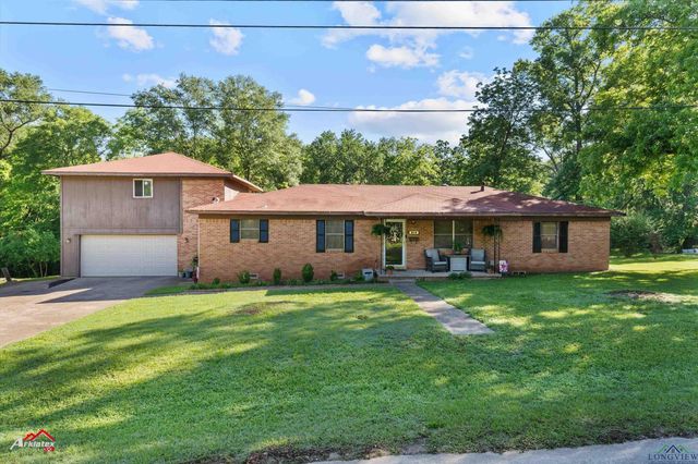 214 Christian Dr, Henderson, TX 75652