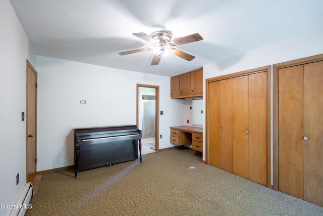 40 Rutkiewicz Road, Coeymans, NY 12143