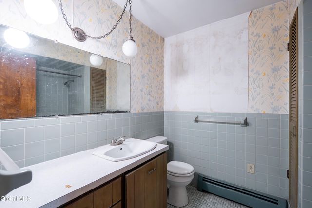 40 Rutkiewicz Road, Coeymans, NY 12143