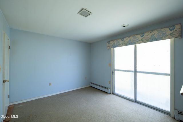 40 Rutkiewicz Road, Coeymans, NY 12143