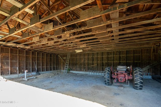 40 Rutkiewicz Road, Coeymans, NY 12143