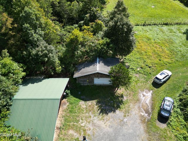 40 Rutkiewicz Road, Coeymans, NY 12143