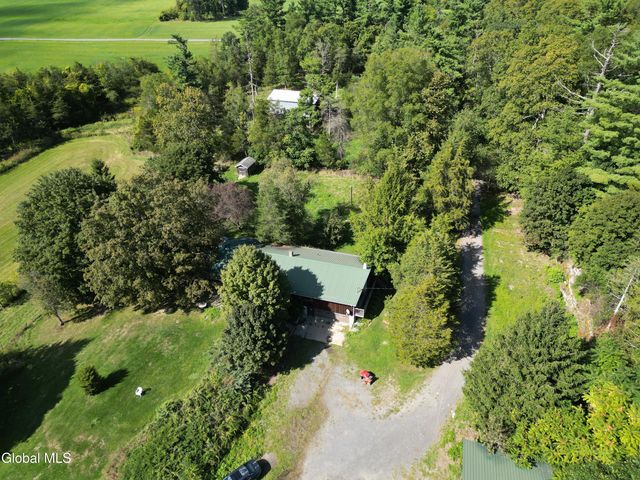 40 Rutkiewicz Road, Coeymans, NY 12143