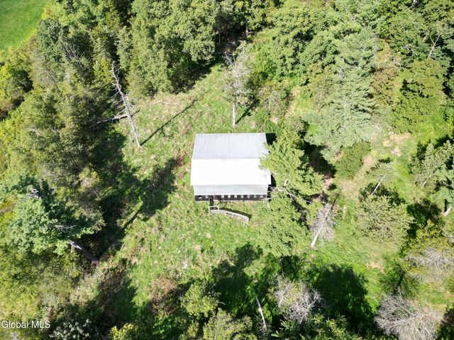 40 Rutkiewicz Road, Coeymans, NY 12143