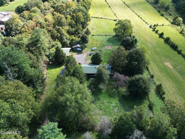 40 Rutkiewicz Road, Coeymans, NY 12143