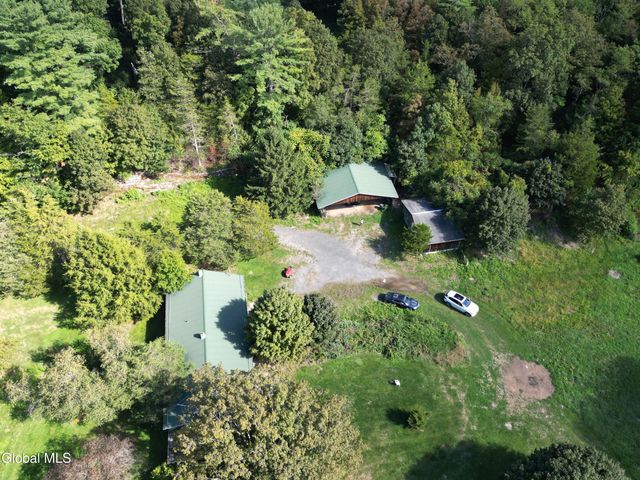 40 Rutkiewicz Road, Coeymans, NY 12143