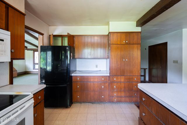 40 Rutkiewicz Road, Coeymans, NY 12143