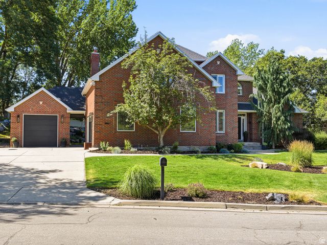 1894 E BEAR CREEK DR, Draper, UT 84020