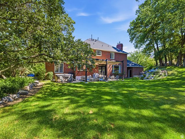 1894 E BEAR CREEK DR, Draper, UT 84020