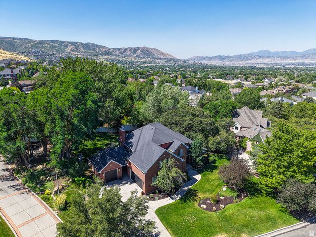 1894 E BEAR CREEK DR, Draper, UT 84020