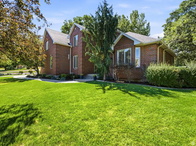 1894 E BEAR CREEK DR, Draper, UT 84020