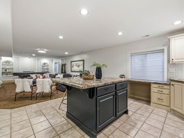 1894 E BEAR CREEK DR, Draper, UT 84020