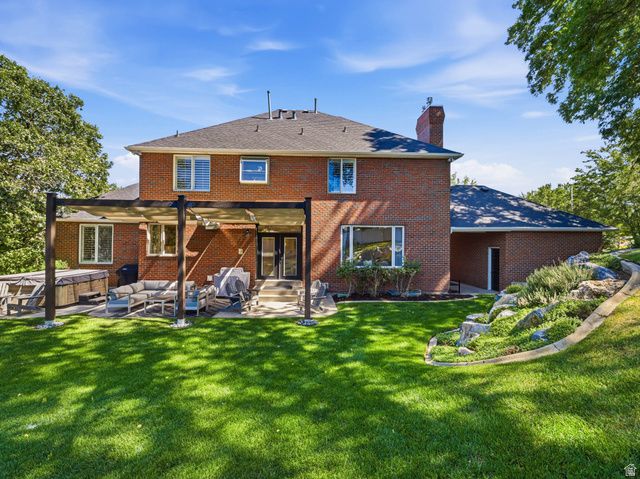 1894 E BEAR CREEK DR, Draper, UT 84020