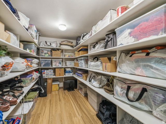1894 E BEAR CREEK DR, Draper, UT 84020