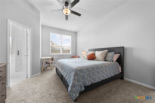 222 Boatright Boulevard, Jarrell, TX 76537