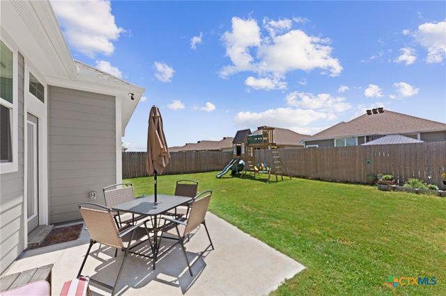 222 Boatright Boulevard, Jarrell, TX 76537