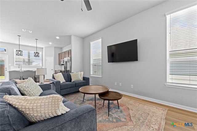 222 Boatright Boulevard, Jarrell, TX 76537