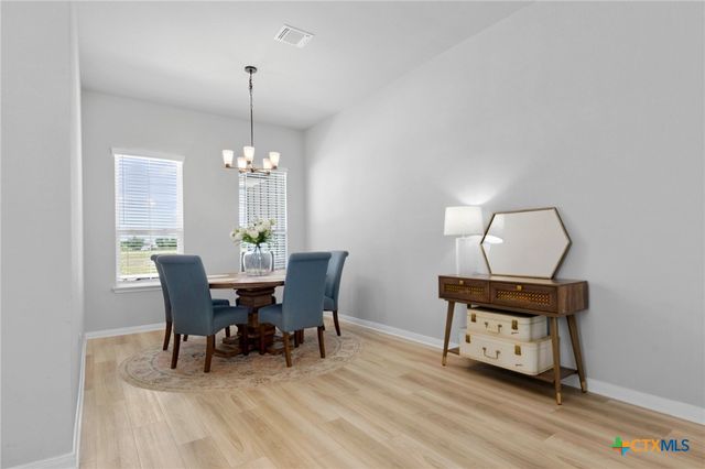 222 Boatright Boulevard, Jarrell, TX 76537