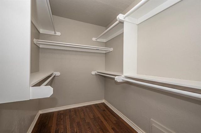 11613 SW 11th Street, Yukon, OK 73099