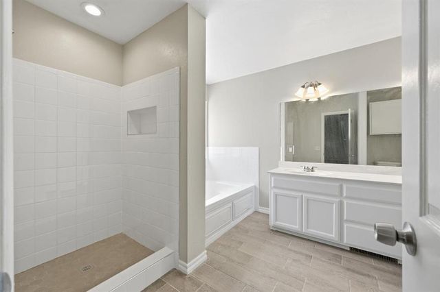 11613 SW 11th Street, Yukon, OK 73099