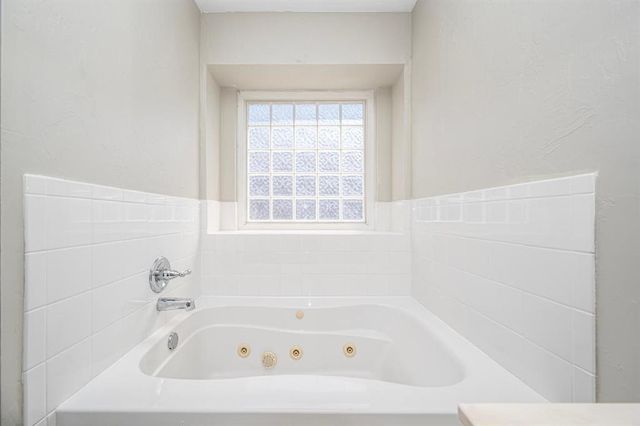 11613 SW 11th Street, Yukon, OK 73099