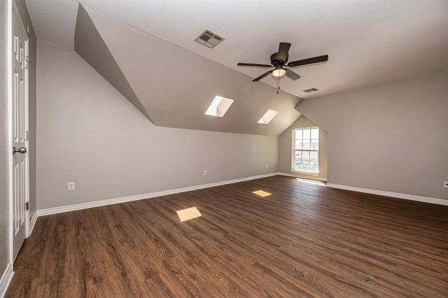 11613 SW 11th Street, Yukon, OK 73099