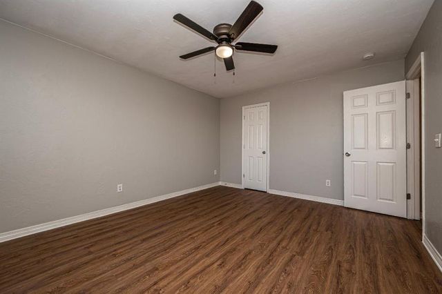 11613 SW 11th Street, Yukon, OK 73099