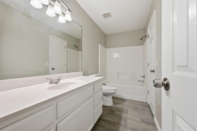 11613 SW 11th Street, Yukon, OK 73099