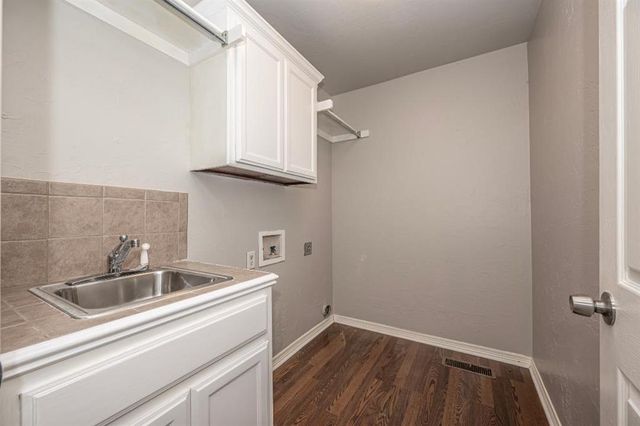 11613 SW 11th Street, Yukon, OK 73099