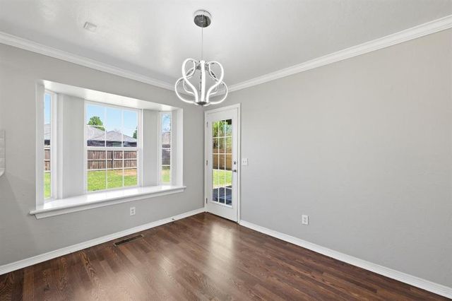 11613 SW 11th Street, Yukon, OK 73099