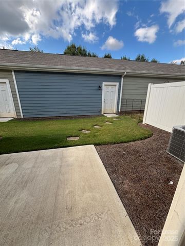 414 Sagecroft Lane, Indian Trail, NC 28079