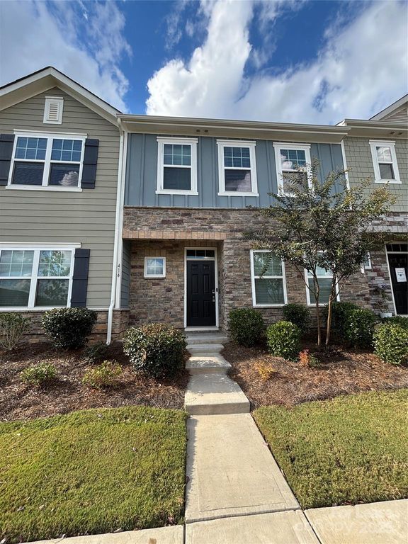 414 Sagecroft Lane, Indian Trail, NC 28079