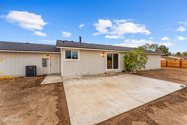 85 E Sky Ranch, Sparks, NV 89441