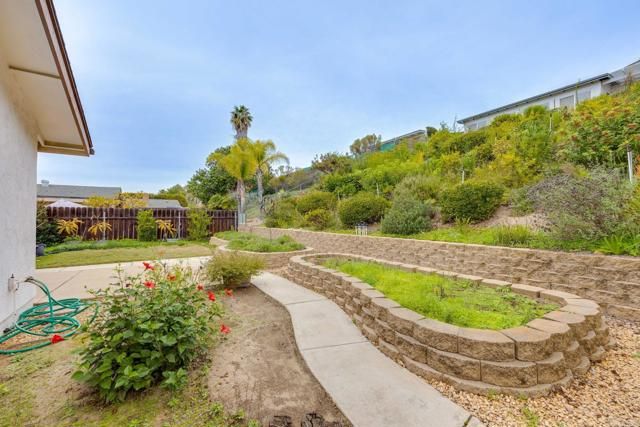 7413 Rowena Street, San Diego, CA 92119
