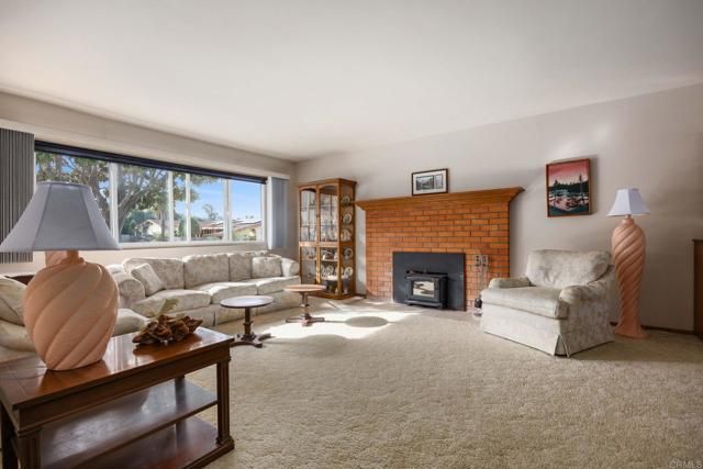 7413 Rowena Street, San Diego, CA 92119