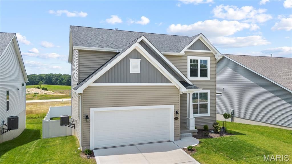 359 Valley Bluff Drive, Wentzville, MO 63385