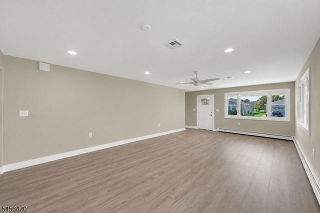 47 Doral Dr, Toms River Township, NJ 08757