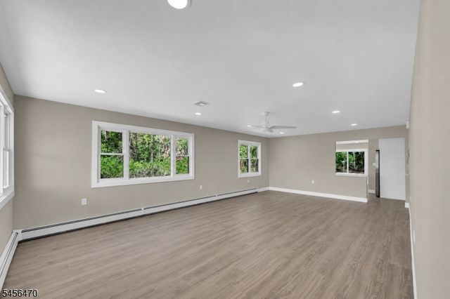47 Doral Dr, Toms River Township, NJ 08757
