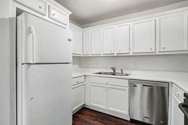 416 S Madison Place, Ponder, TX 76259