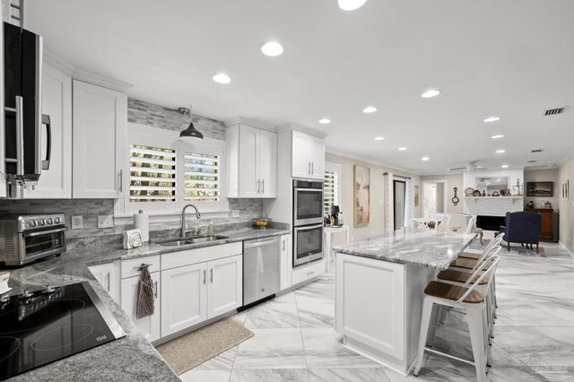 3 Bow String Cir, Pensacola, FL 32507