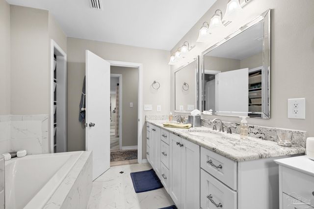 3 Bow String Cir, Pensacola, FL 32507