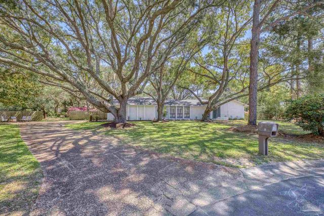 3 Bow String Cir, Pensacola, FL 32507