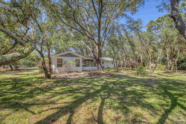 3 Bow String Cir, Pensacola, FL 32507