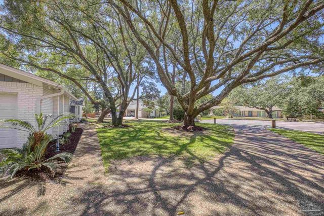 3 Bow String Cir, Pensacola, FL 32507