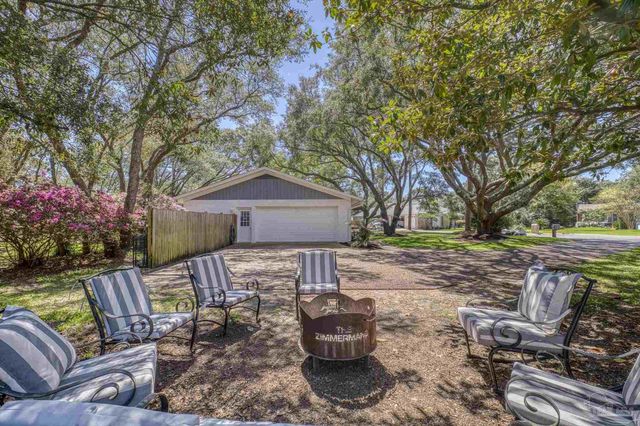 3 Bow String Cir, Pensacola, FL 32507