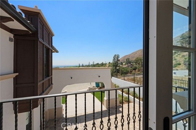 9 Nathaniel Terrace, Sierra Madre, CA 91024