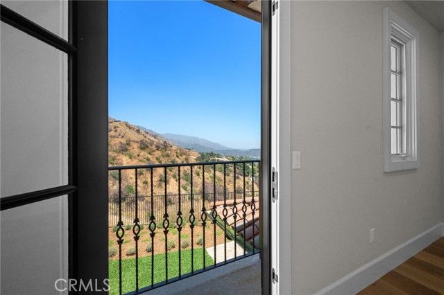 9 Nathaniel Terrace, Sierra Madre, CA 91024