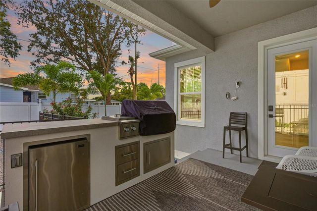 1936 W NASSAU STREET, Tampa, FL 33607